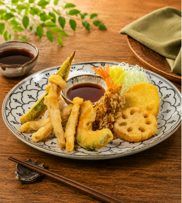 Cơm các món chiên (AGEMONO)
